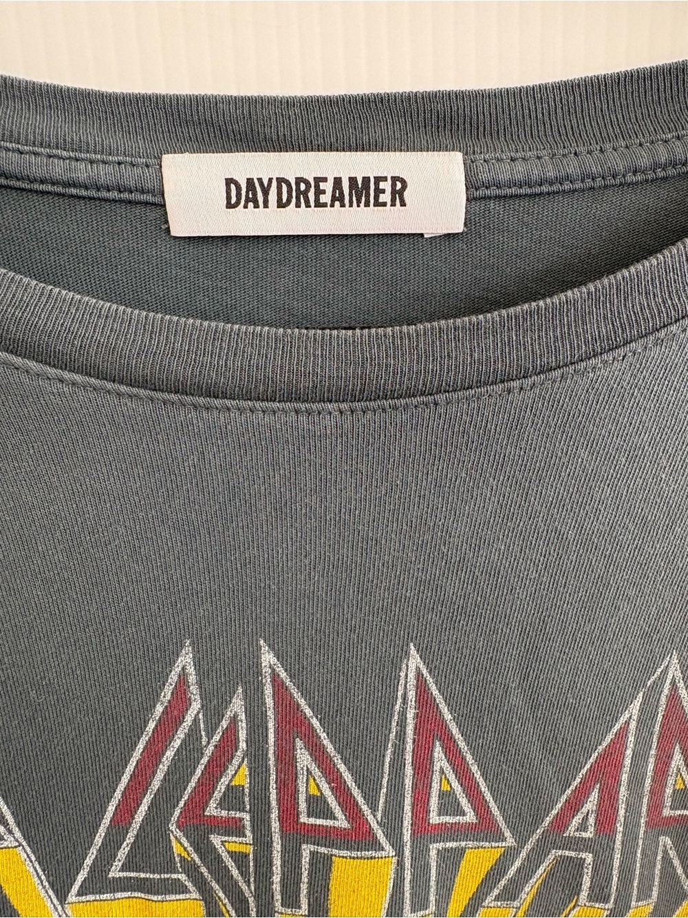 M Daydreamer Def Leppard T-shirt- Hysteria Tour 1988 - Picture 5 of 6